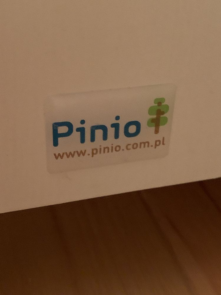 Szafka do pokoju marki Pinio