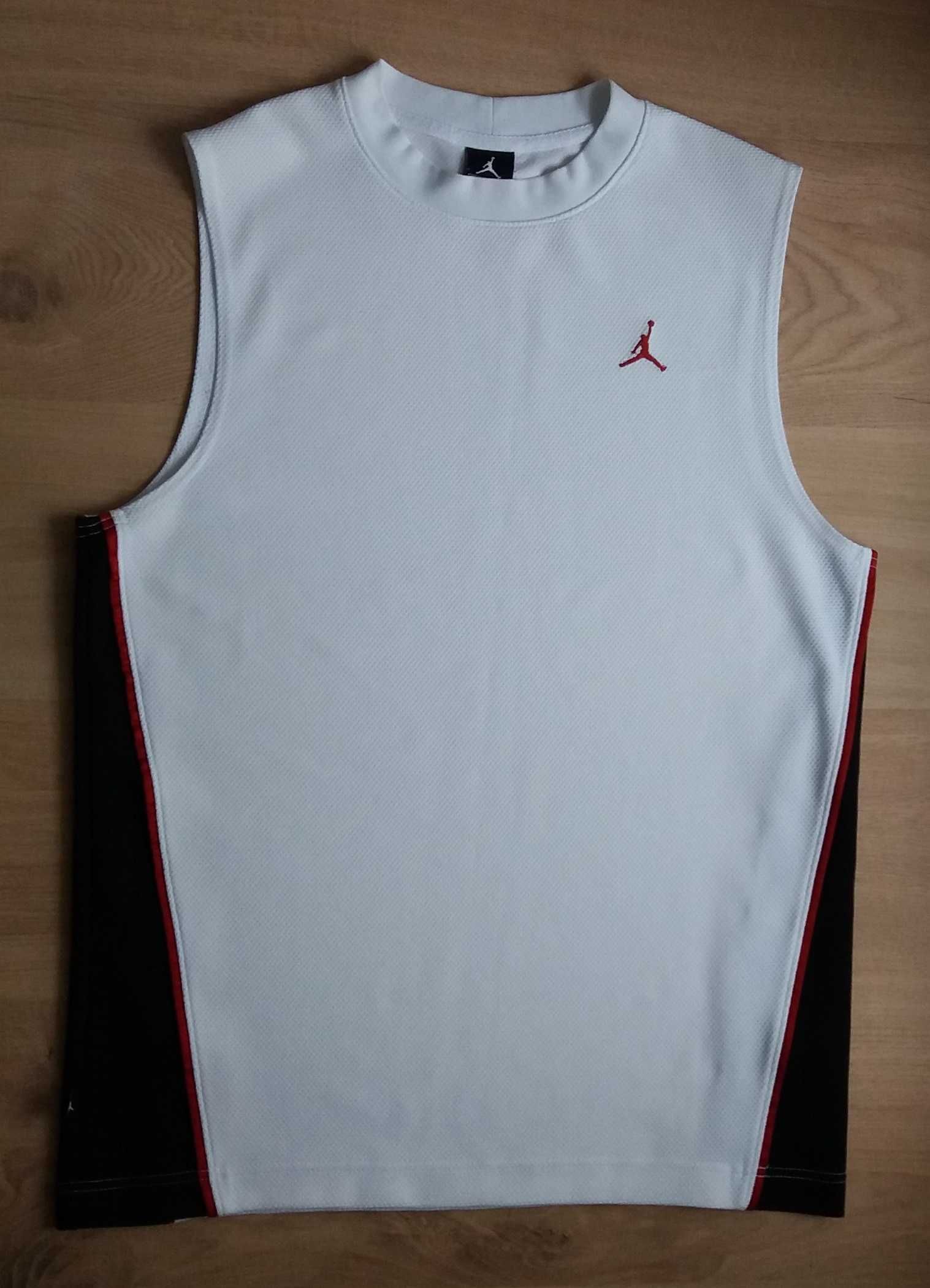 Koszulka Sportowa Jordan S – Wygodna, Bardzo Dobry Stan