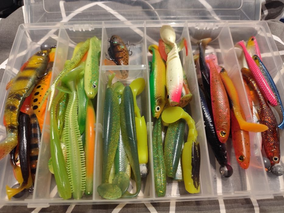 45 szt przynęt spiningowych