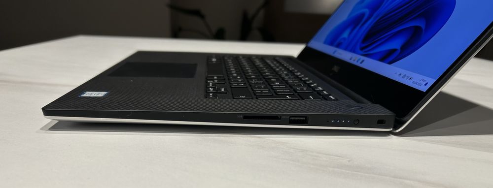 Laptop Dell Precision 5530 i7/16/256 4K Dotyk