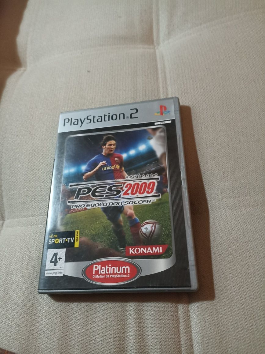 Jogos ps2 em estado bom