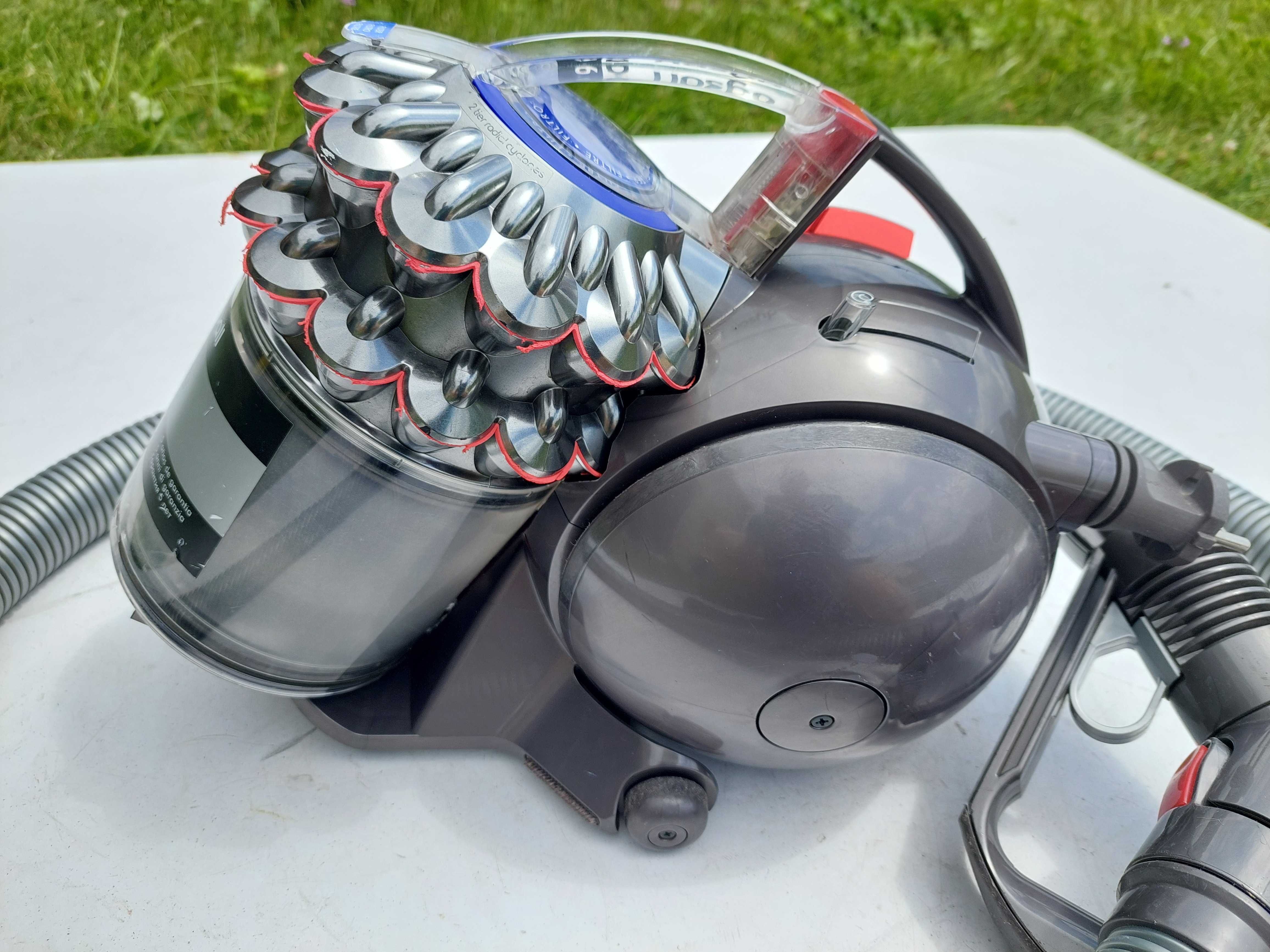 Odkurzacz dyson dc 63