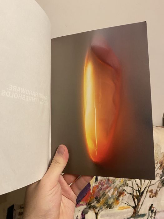 Książka album o sztuce pakui hardware zachęta taschen