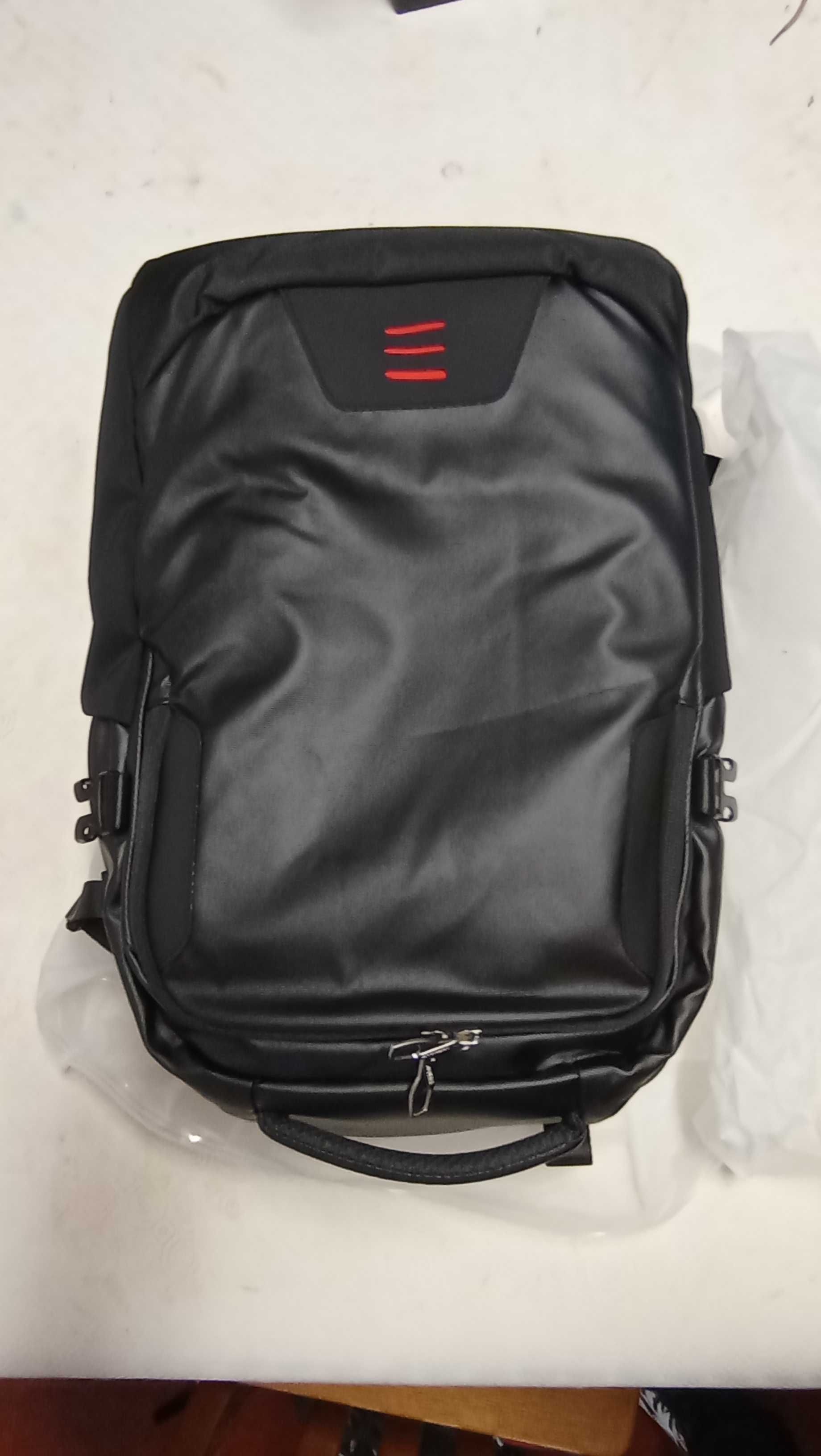 Mochila de fotografia e PC nova com etiqueta