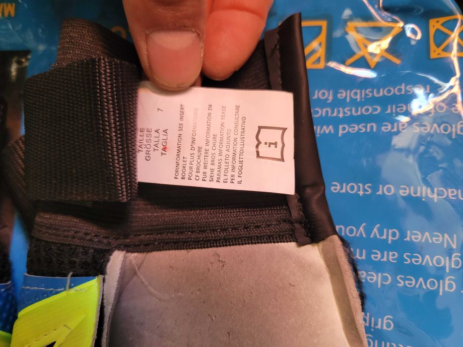 Перчатки вратарские FDSPORT FB-853B-3(5)