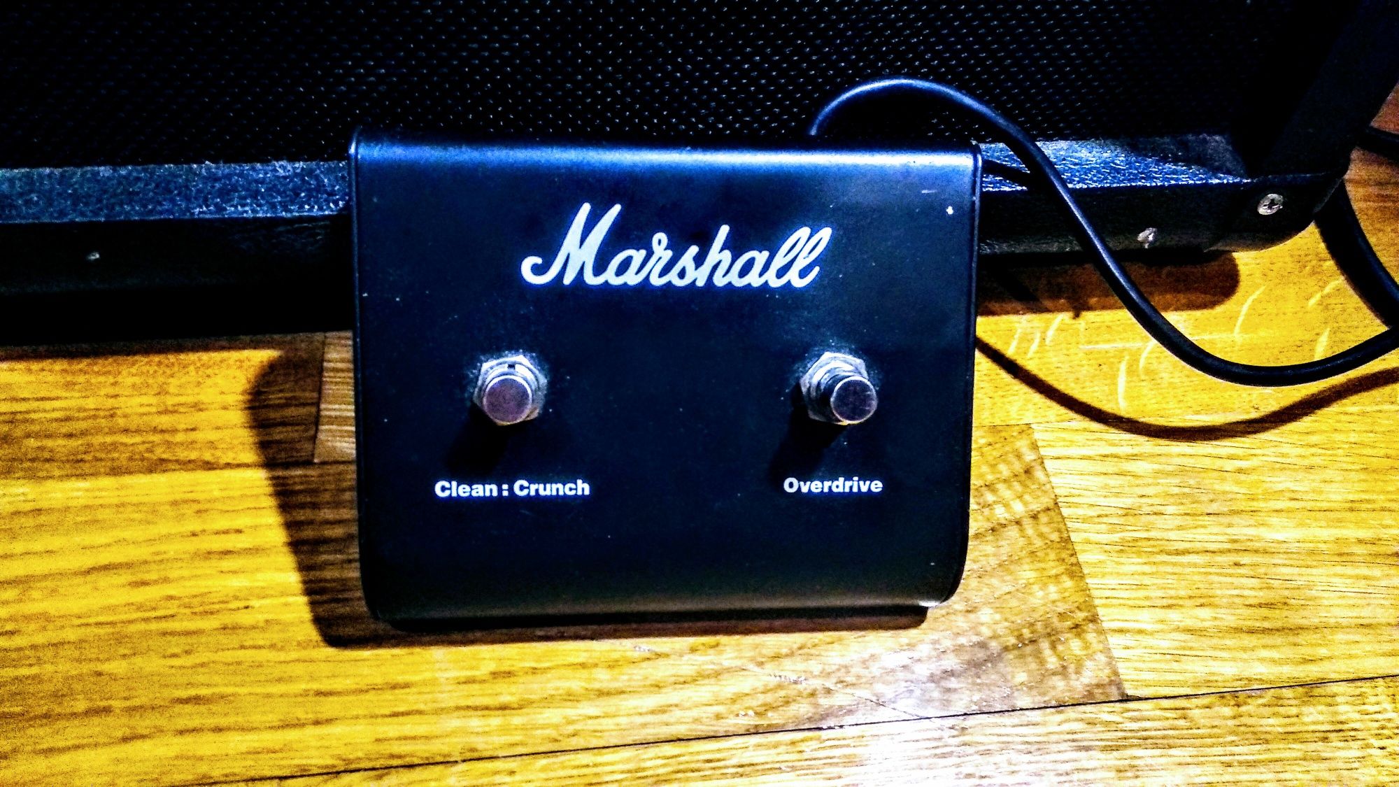 Продается Marshall MG 100 FX
