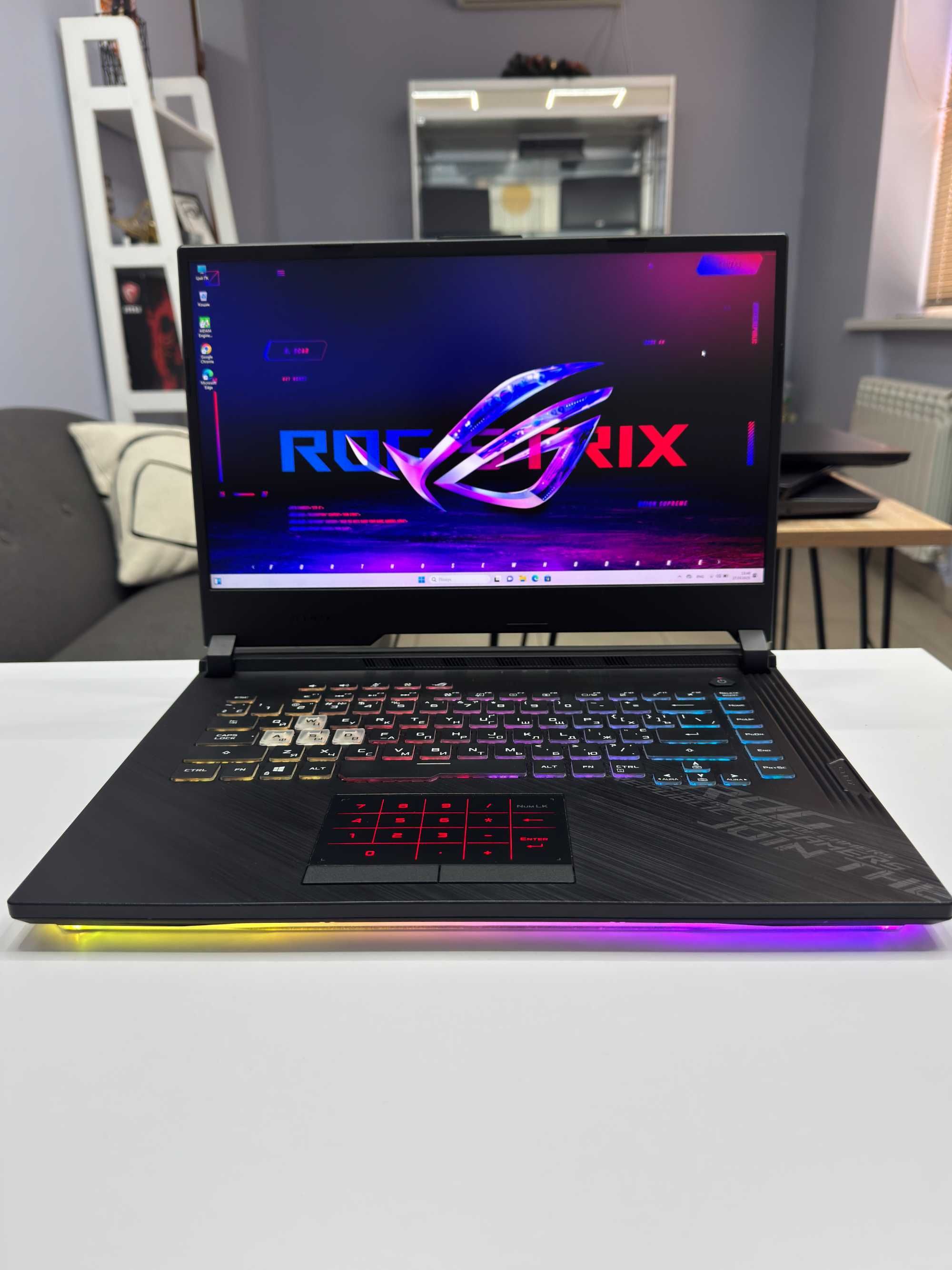 Asus Rog Strix 15.6" 240Hz I7-10750H RTX 2060 6Gb 115W 16Gb SSD 512Gb