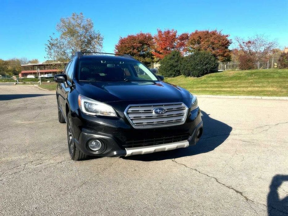 Subaru Outback Limited      2016
