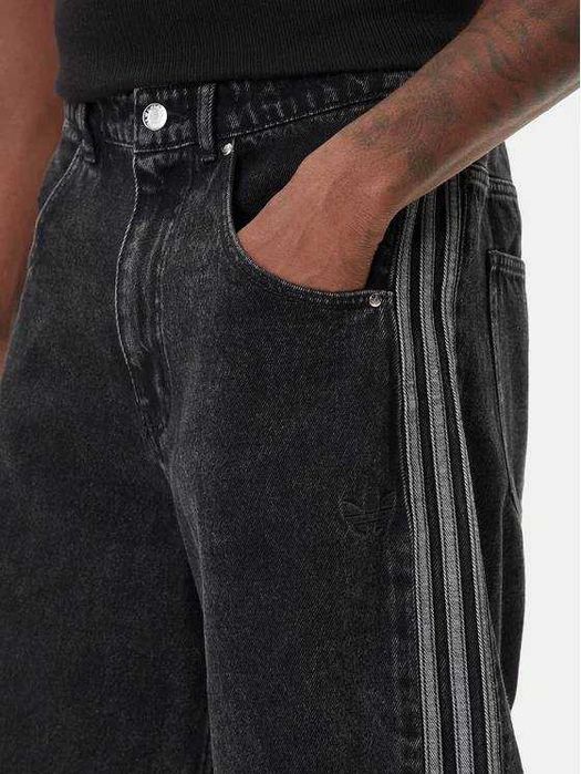Шорти джинсові adikolor denim firebird нові оригінал, 30 розмір