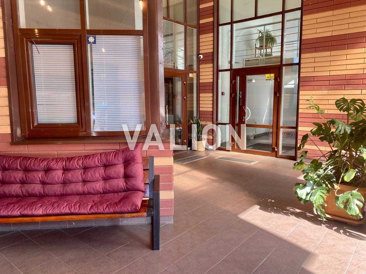Без % Продаж 2-к квартири, Солом'янська 15А, власний вихід у парк!