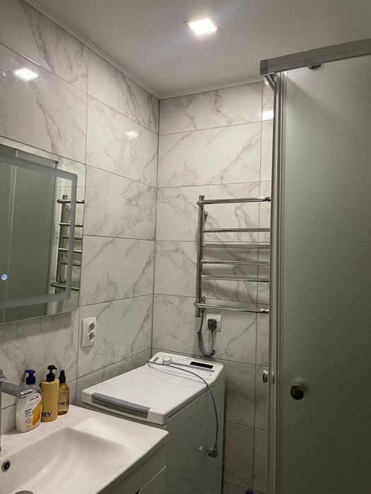 Квартира 3-кімнатна. (Район болгари)