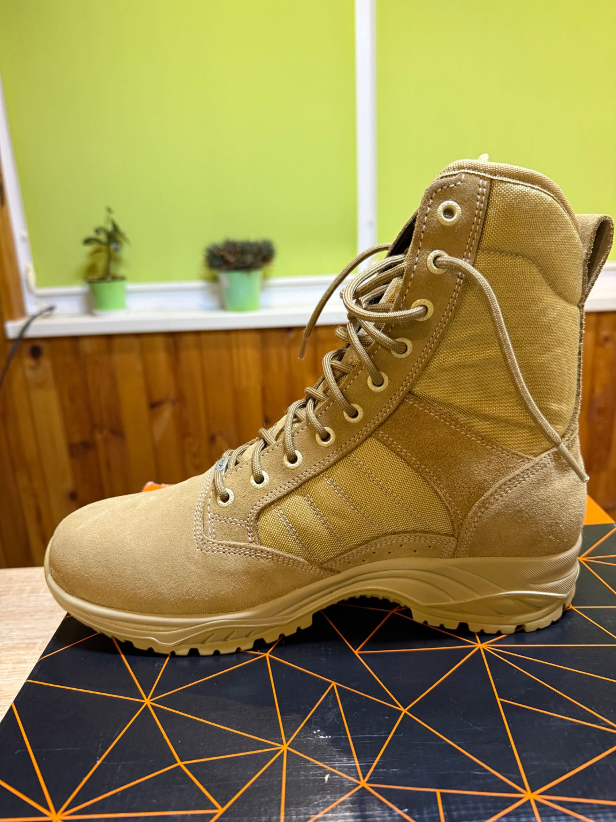Ботинки, берці, черевики літні CRISPI S.W.A.T. DESERT COYOTE