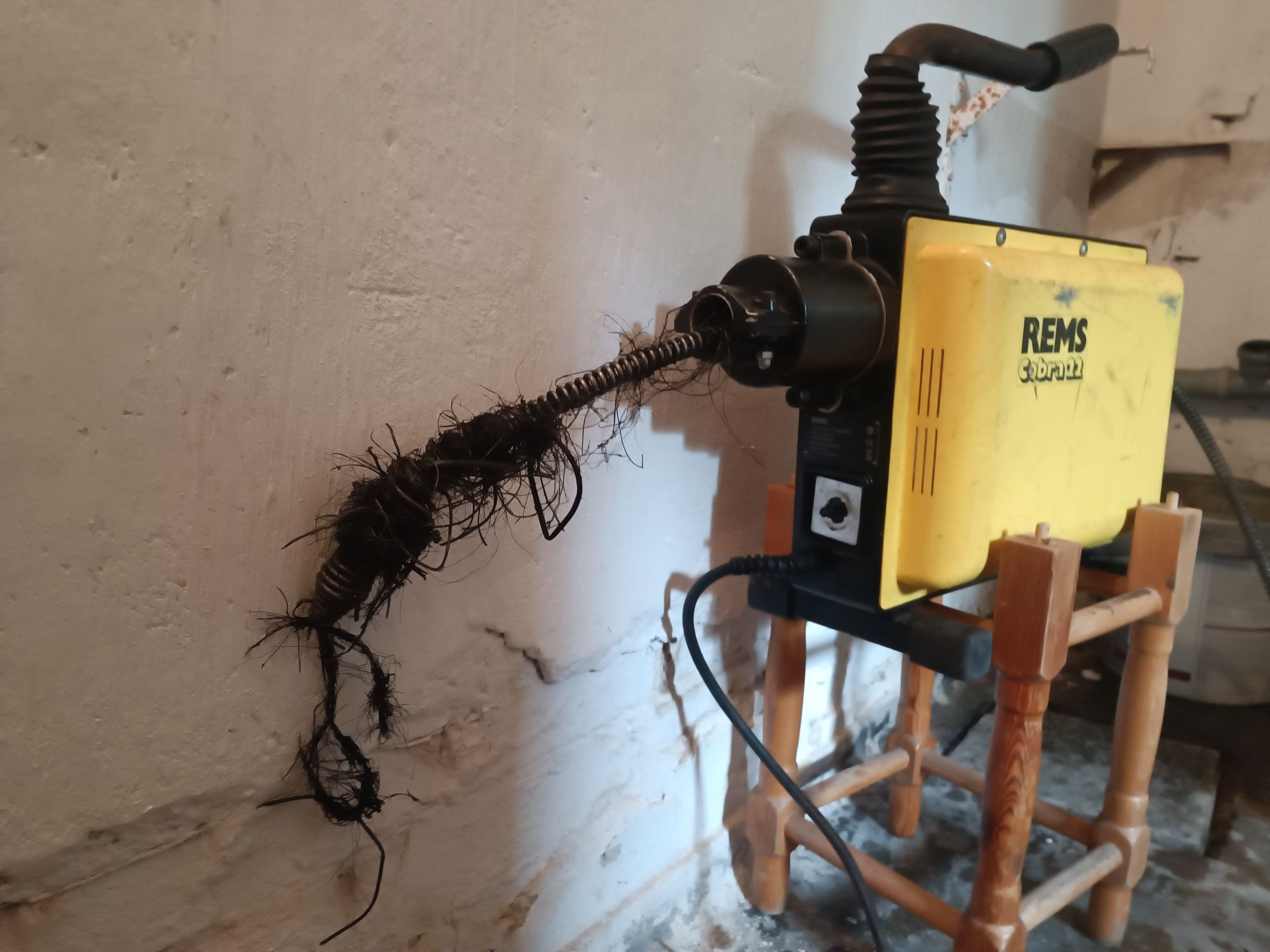 Hydraulik NATYCHMIAST - Awarie domowe. Mroźenie rur przeróbki remonty.