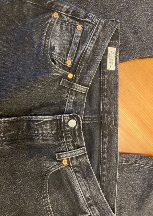 Calças Levi's 501 W32L34, número 42