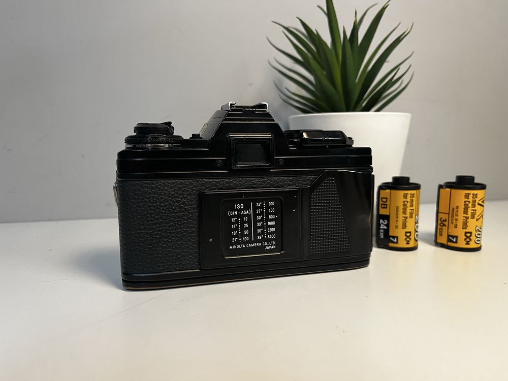 Minolta X-700 - 28mm f2.8 - aparat analogowy, z kolekcji
