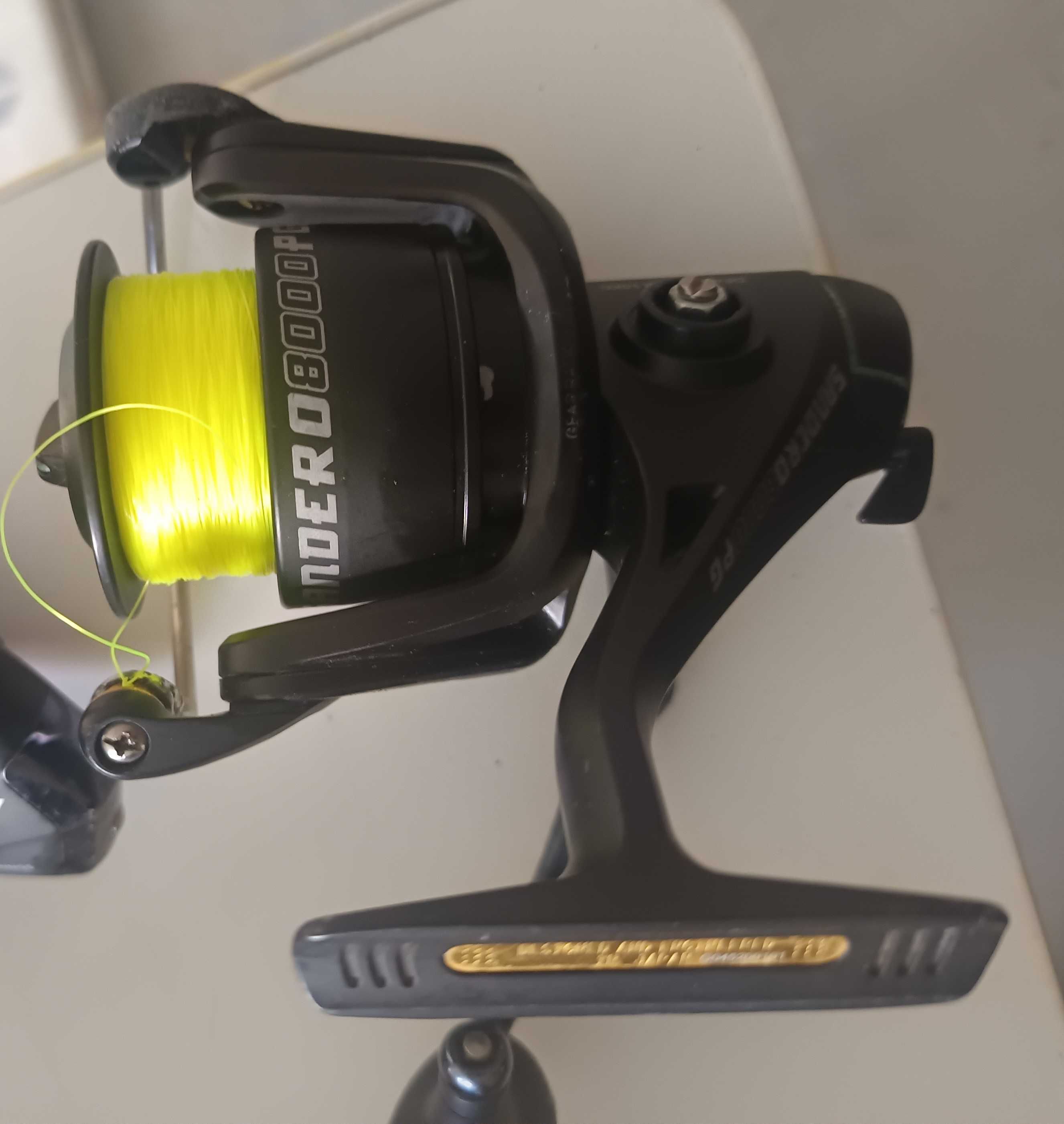 Pesca canas e carretos
