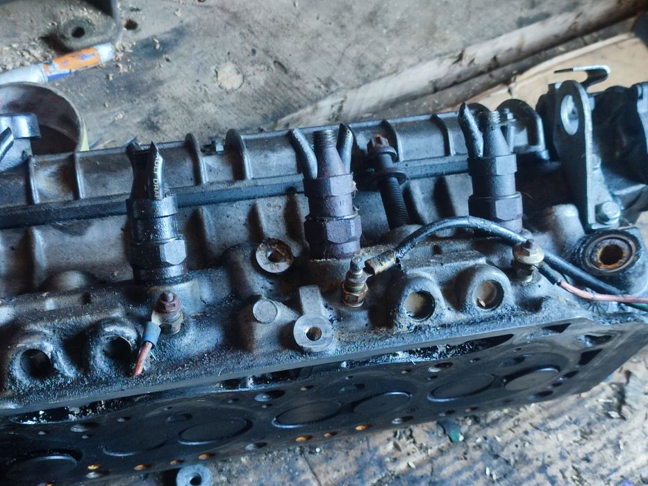 Головка блоку циліндрів Renault 1.9D