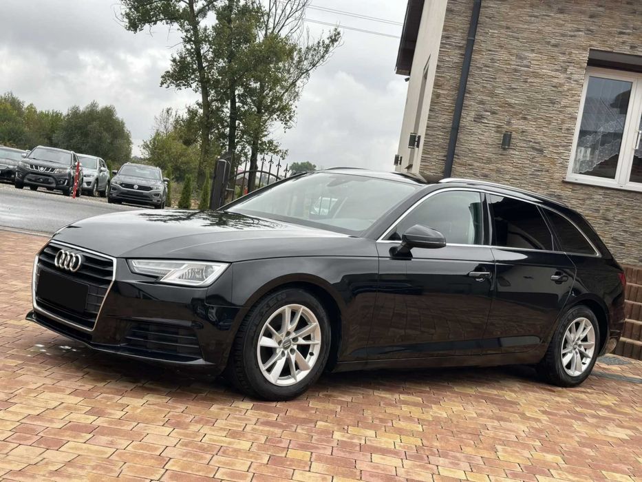Audi A4      2016