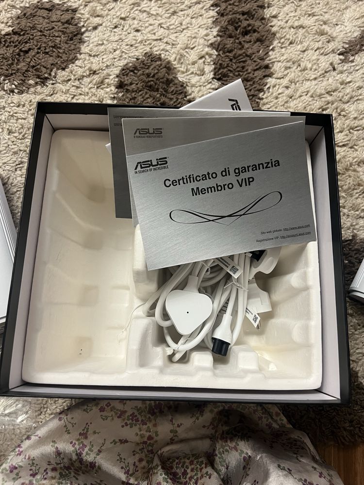 Продам роутер Asus