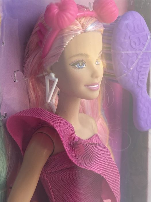 Barbie з пасмами волосся
