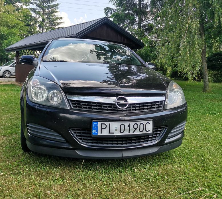 Opel Astra H GTC 1.9 CDTI 150km