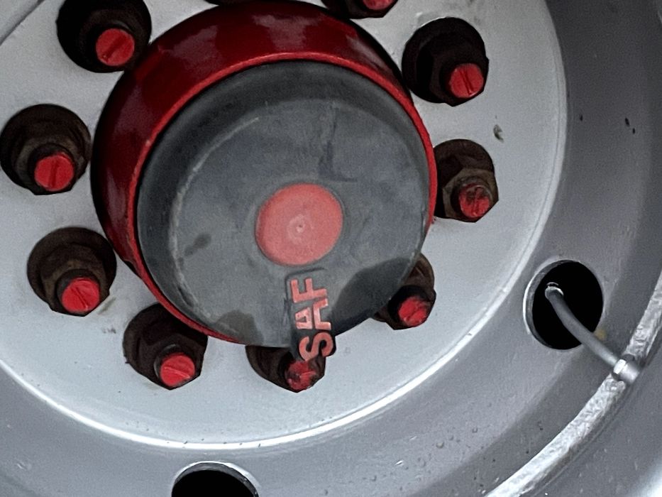 Naczepa Niskopodwoziowa 4 osie dwie skrętne poszerzane