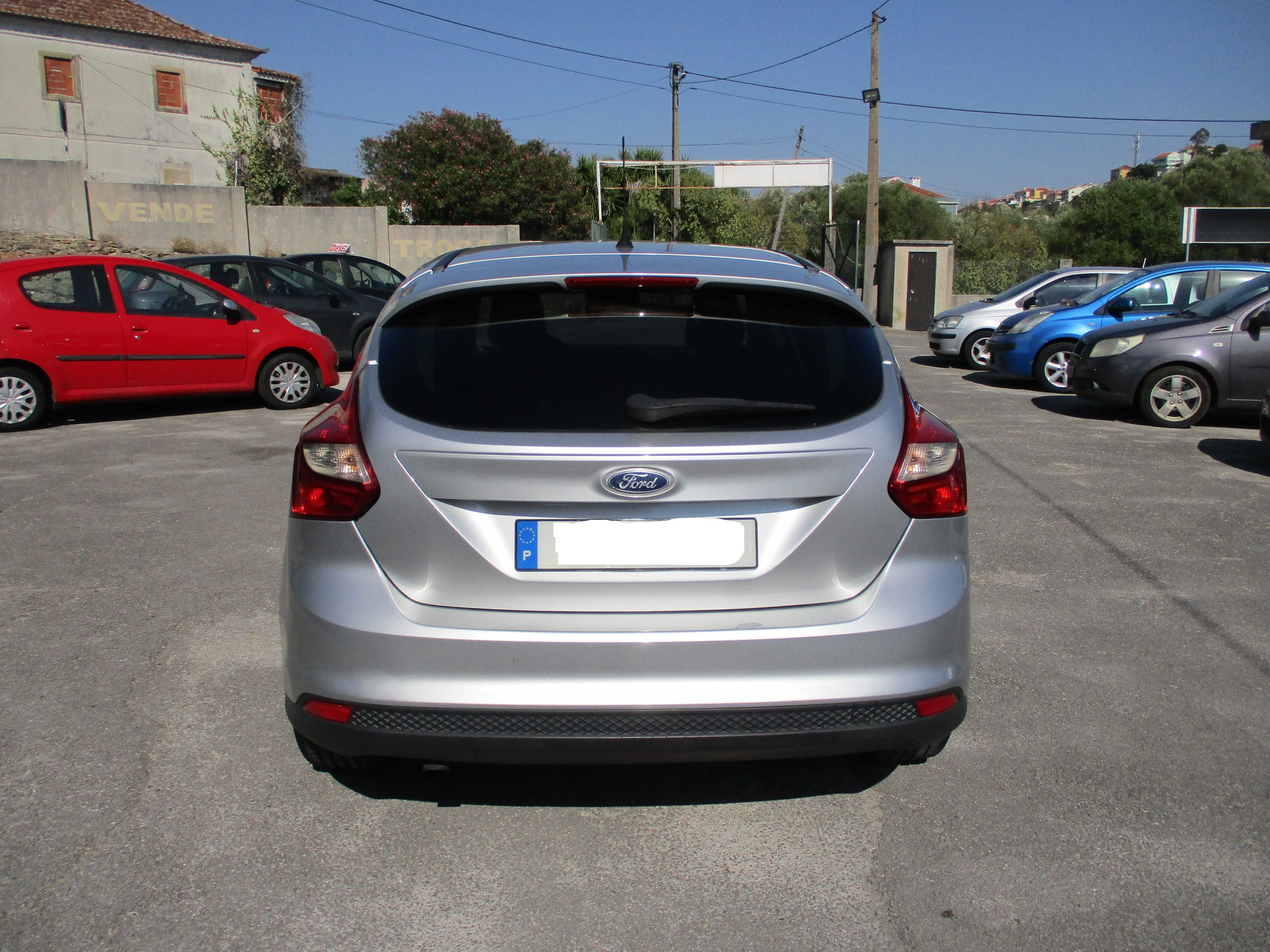 FORD FOCUS 1.6 TDCI COM REVISAO E GARANTIA