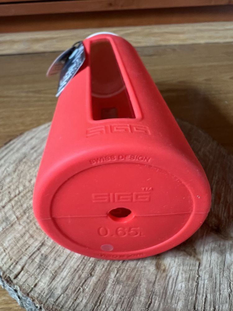 Butelka szklana SIGG Switzerland Dream Scarlet 0,65 l