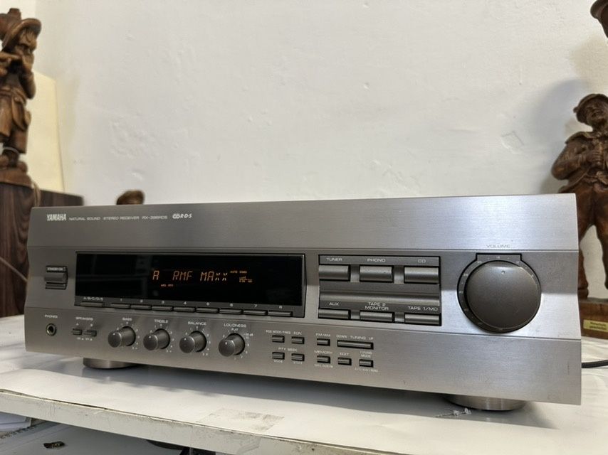 Amplituner stereo Yamaha RX-396RDS, 2*120 W.
