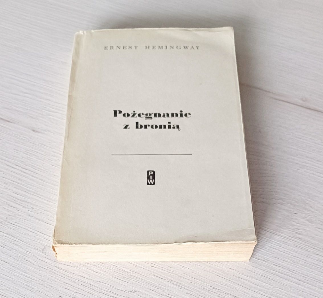 Pożegnanie z bronią Ernest Hemingway