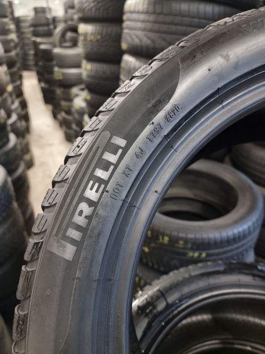 Шини Зимові 245х45хR18-275х40хR18 Pirelli Sottozero3  / 4 ШТ 85% Прот.