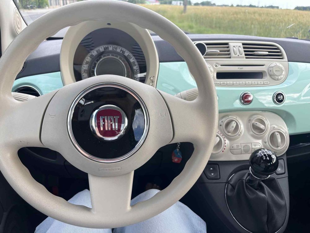 Fiat 500 kolor miętowy, wyjątkowy