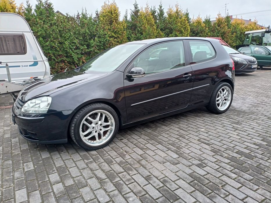 Volkswagen Golf V 1.9 TDI 105 KM – Klimatronik, Navi, Kamera cofania