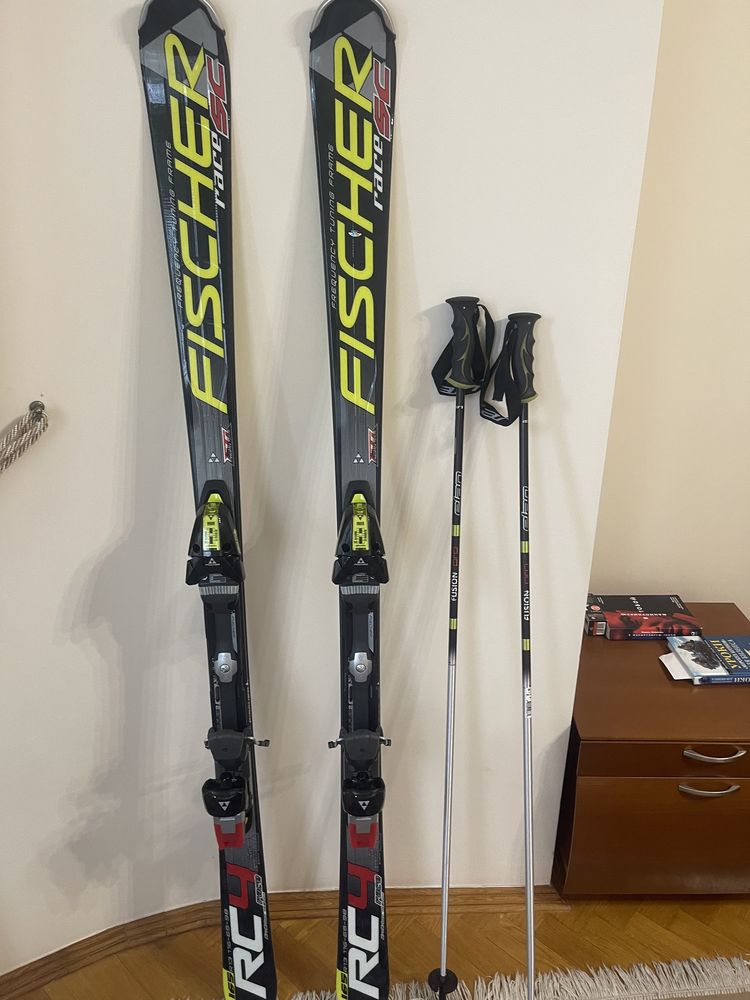 Продам новые горные лыжи  Fischer, в чехле. 26000  грн.