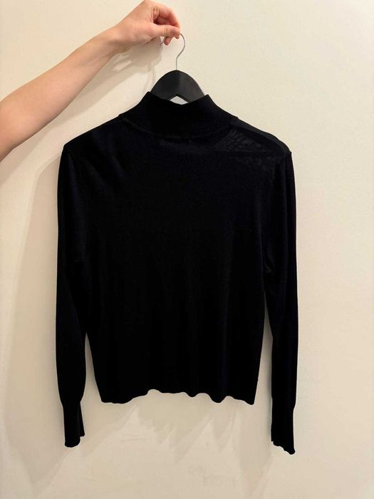 cienki czarny sweterek