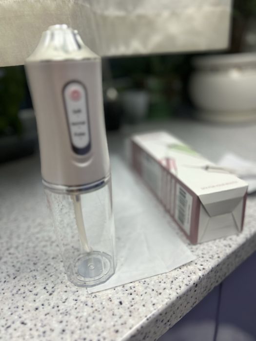 Портативний іригатор з 4-ма насадками