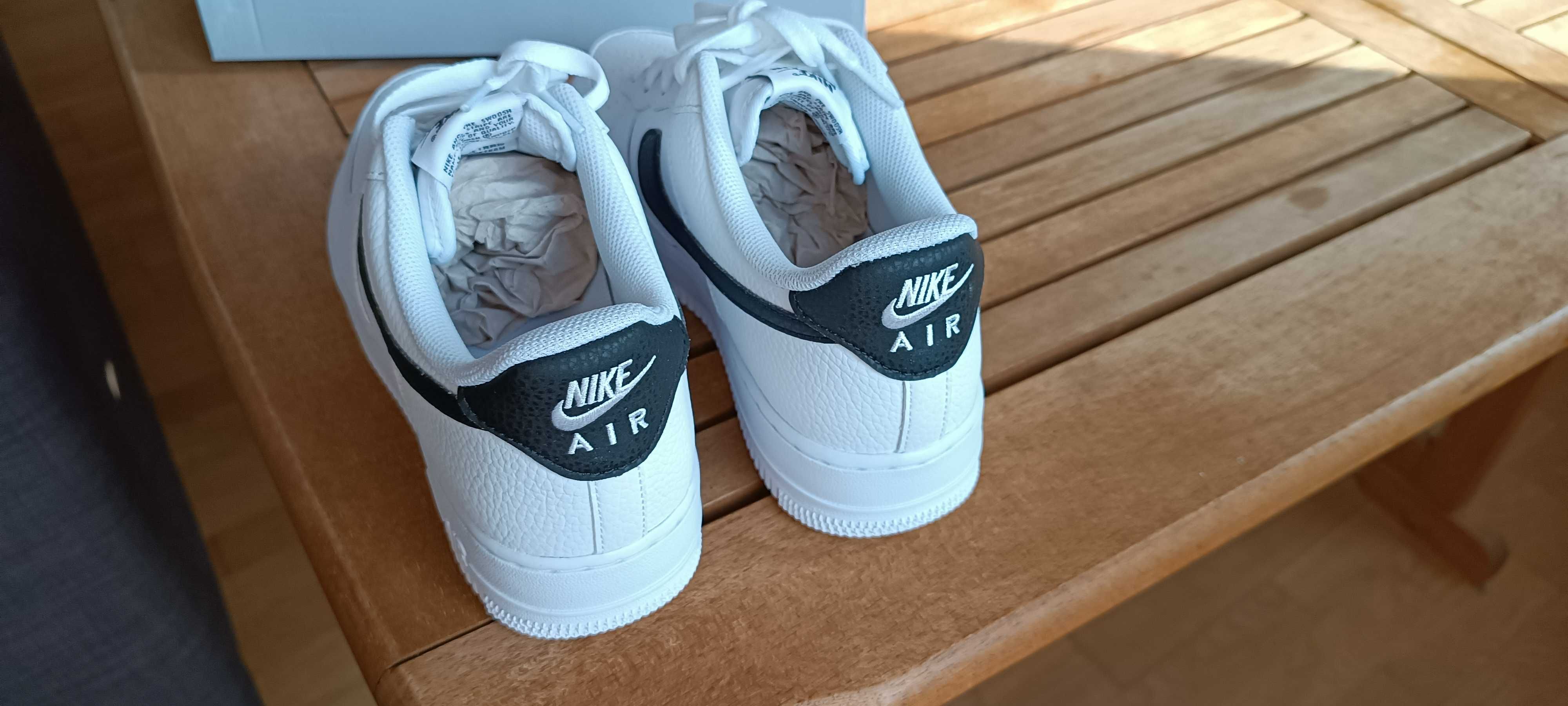 r. 43 Nike Air Force 1 Low '07 White Black Pebbled Leather CT2302,-100