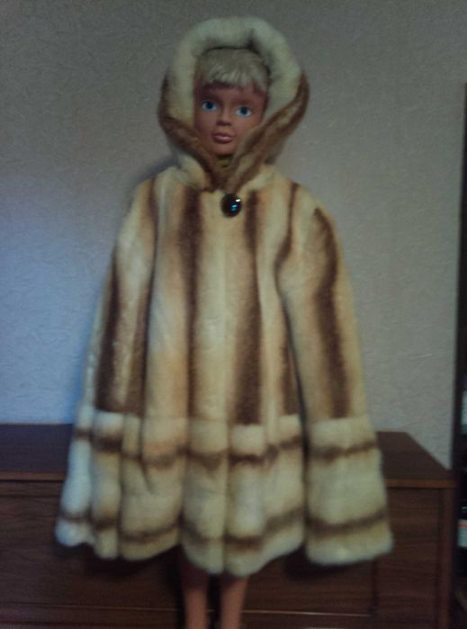 Норковый полушубок с капюшоном Греция  Цельная норка размер 44-46