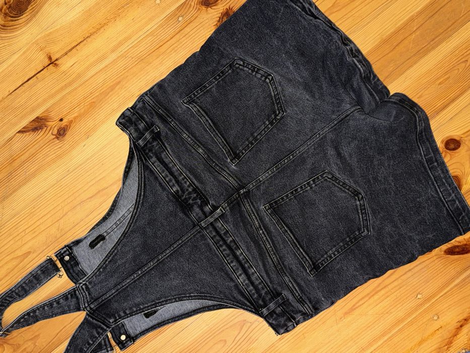 Джинсовий комбінезон з шортами жіночий