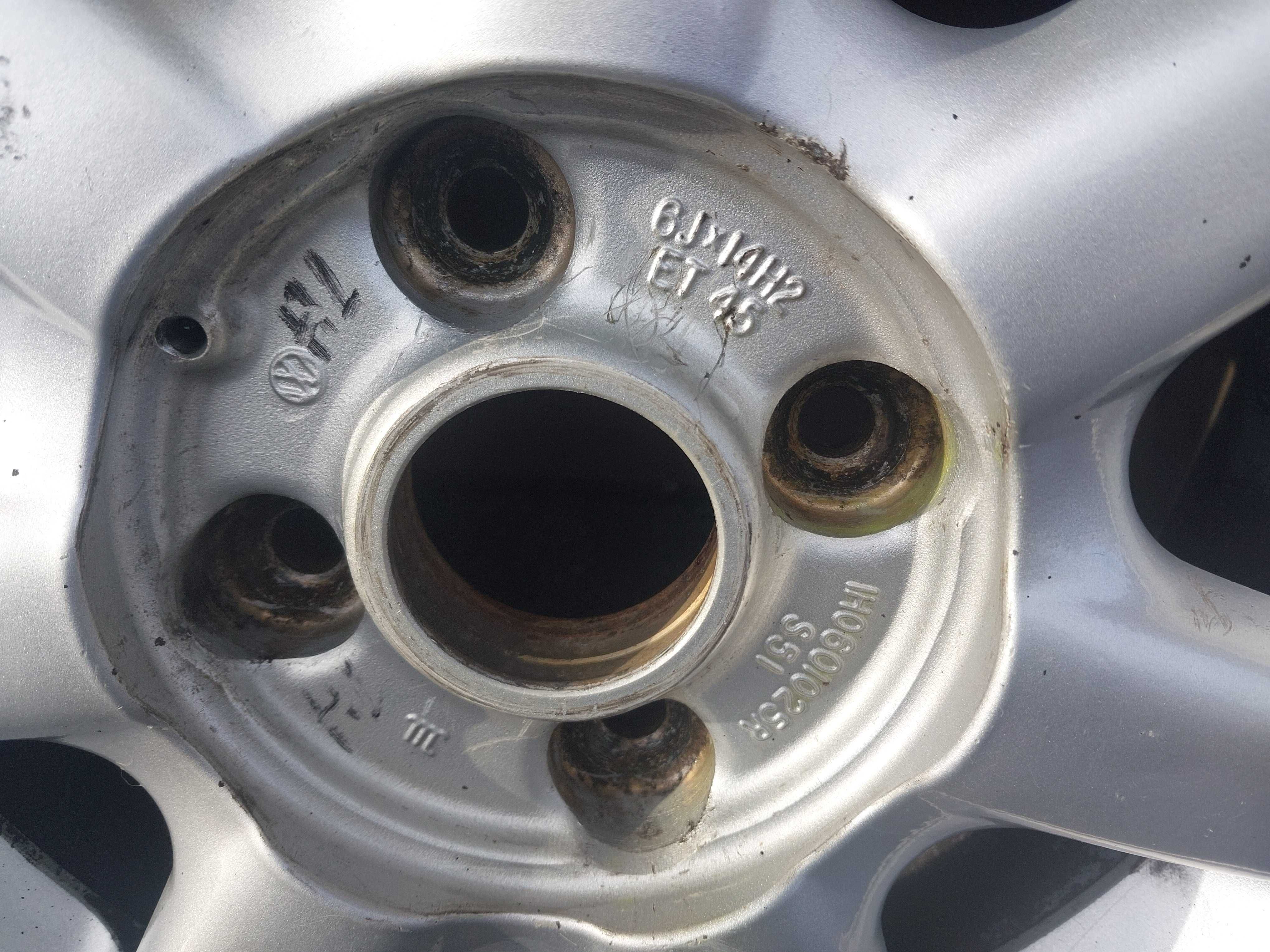 Alufelgi 4x100 Golf 3 / 2 14 Cali Opony Michelin Komplet WYSYŁKA
