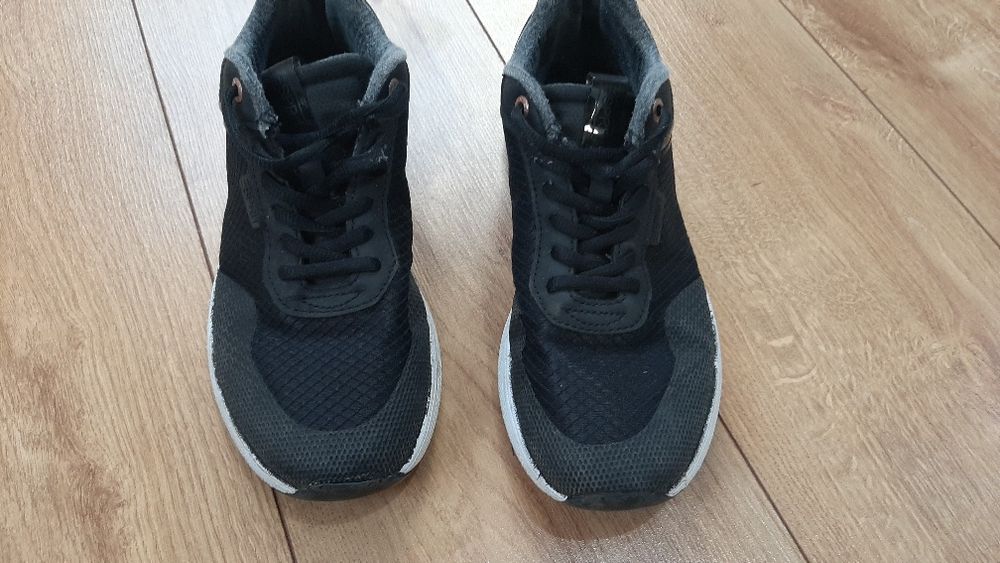Esprit Buty sportowe Adidasy