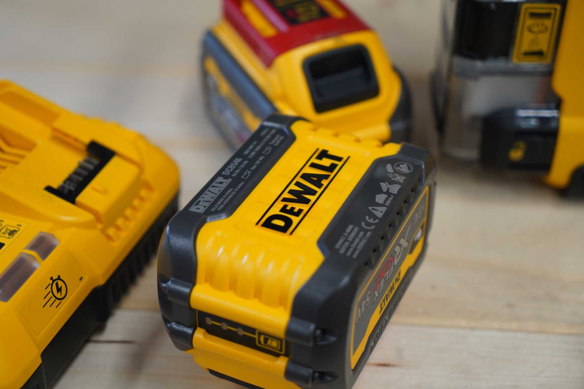Młotowiertarka Dewalt DCH335X2 SDS + plus