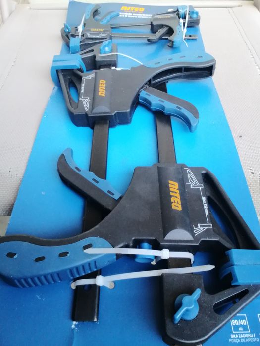 Zestaw ścisków, rozpieraków automatycznych 4 szt Nowe