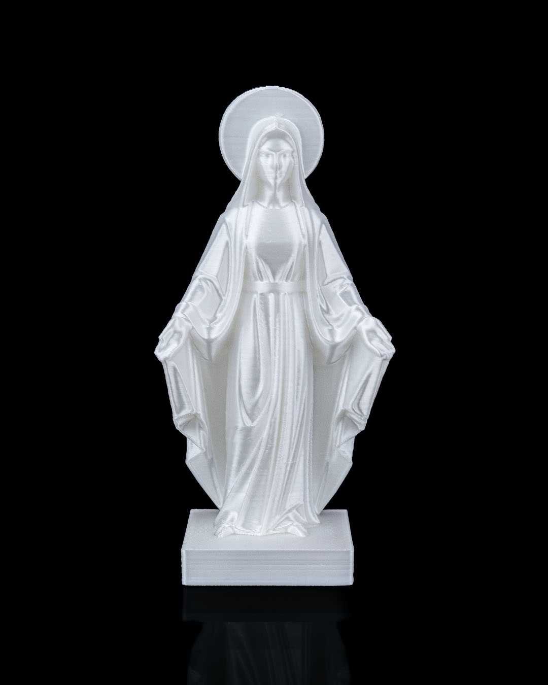 Holy Mary Estatua