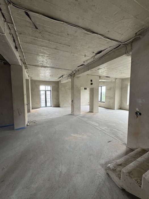 Продаж будинку Роша