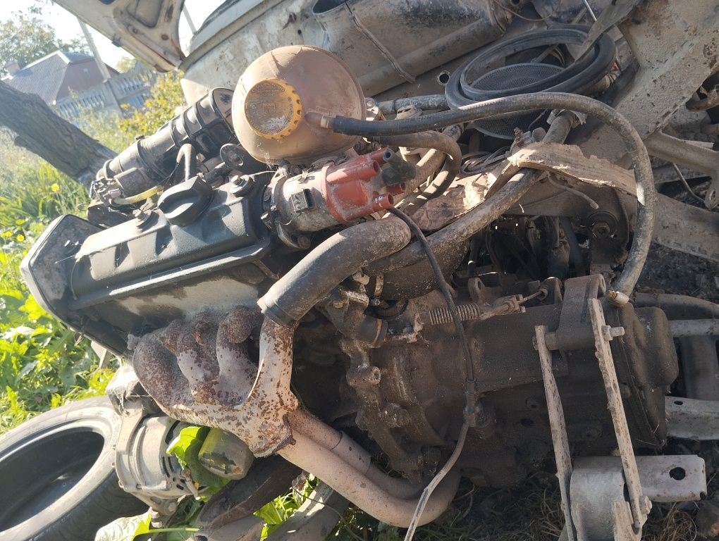 Продам ифовский мотор з коробкуй та навісним