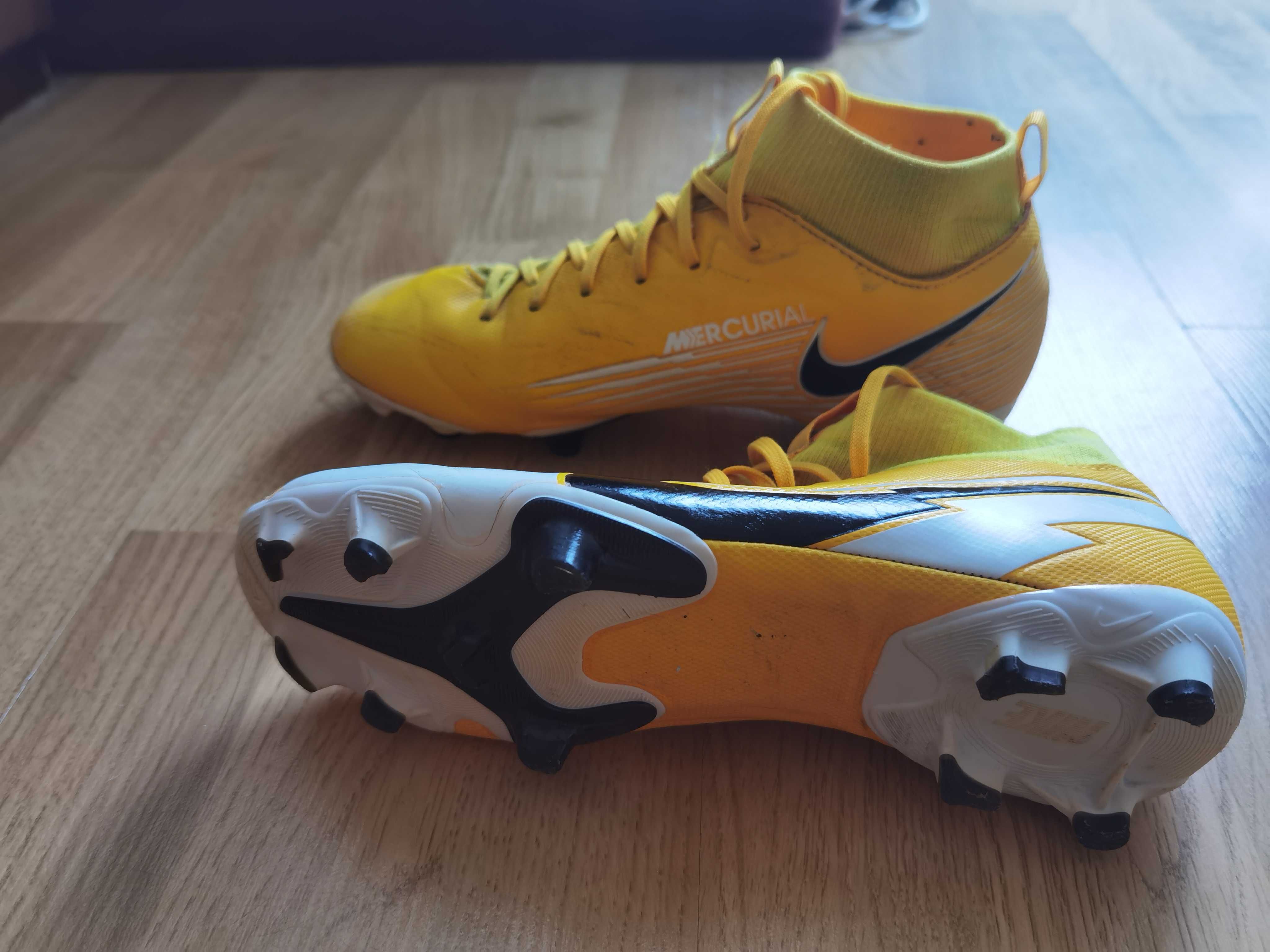 korki NIKE Superfly 7 Academy  rozmiar 37.5