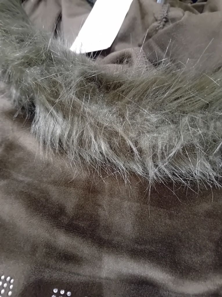 Nowy z metką dres welurowy rozm M/L