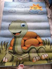Dywan do pokoju dzieciecego z żółwiem