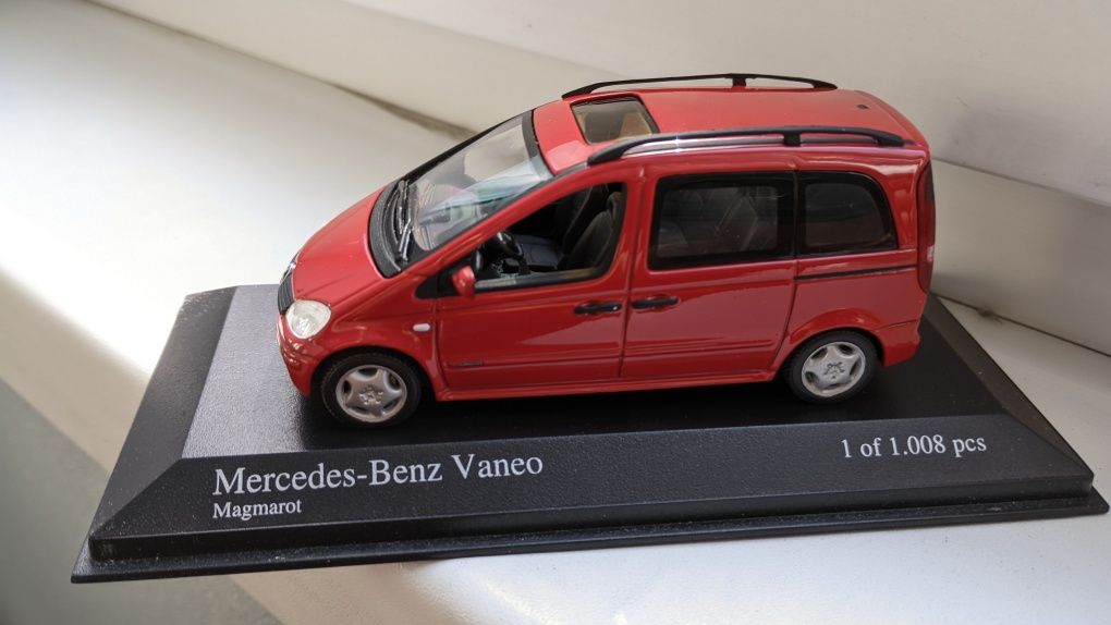 Модель Mercedes-Benz Vaneo, Minichamps, 1:43